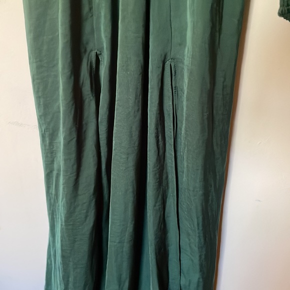 TJD The Jerset Diaries maxi dress in emerald - Picture 4 of 5